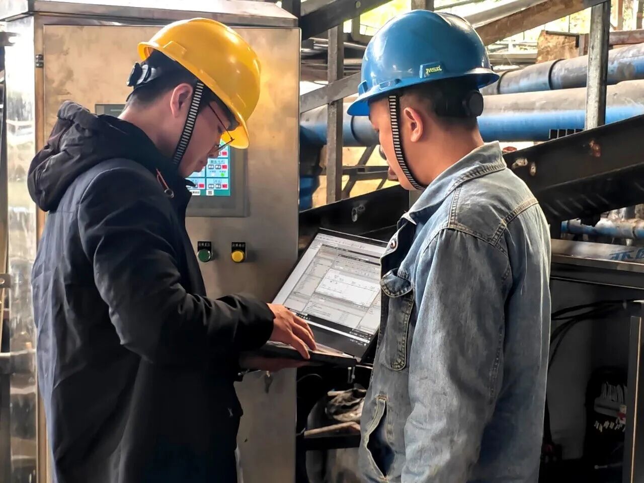 1768467668135214.jpg 6d4e8b6cf2498f0e62ac3ff56a919514.jpg